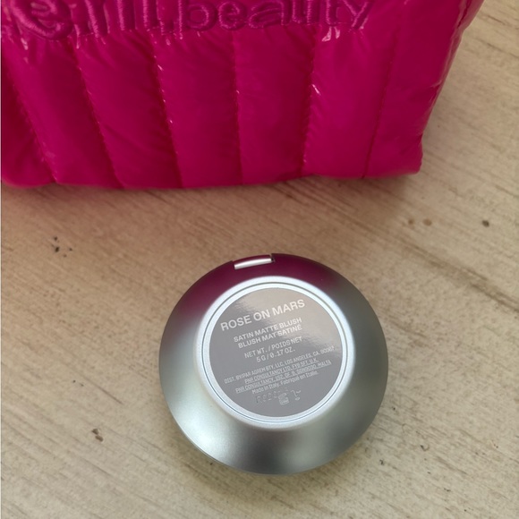 R.E.M. beauty hypernova Rose on Mars satin blush - Picture 2 of 2